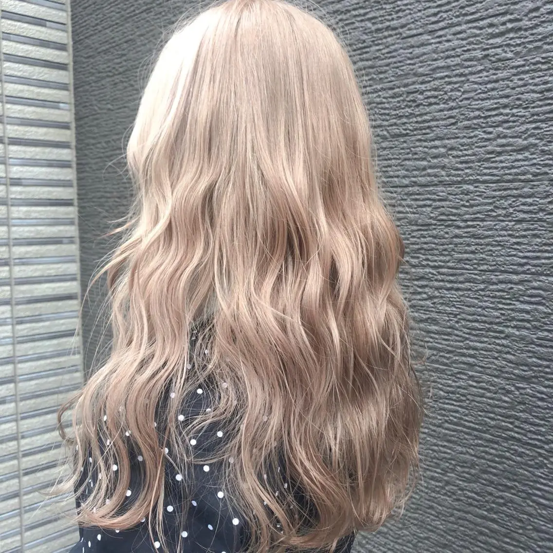 ロング カラー ヘアカラー Rina  のヘアスタイル