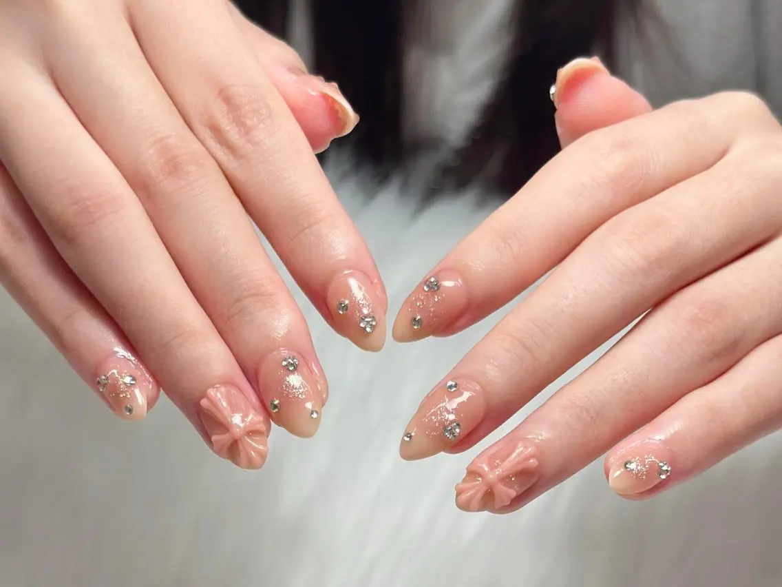 ネイル AURA NAIL 上前津のネイルデザイン