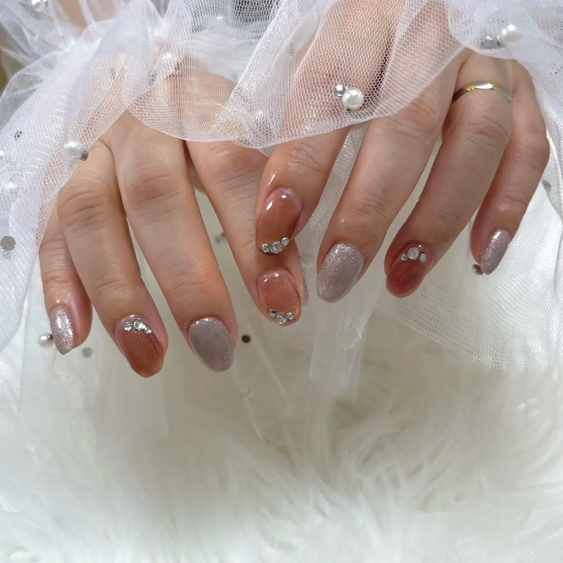 ネイル マグネットネイル ストーンネイル ハンドネイル SHINE nail salonのネイルデザイン