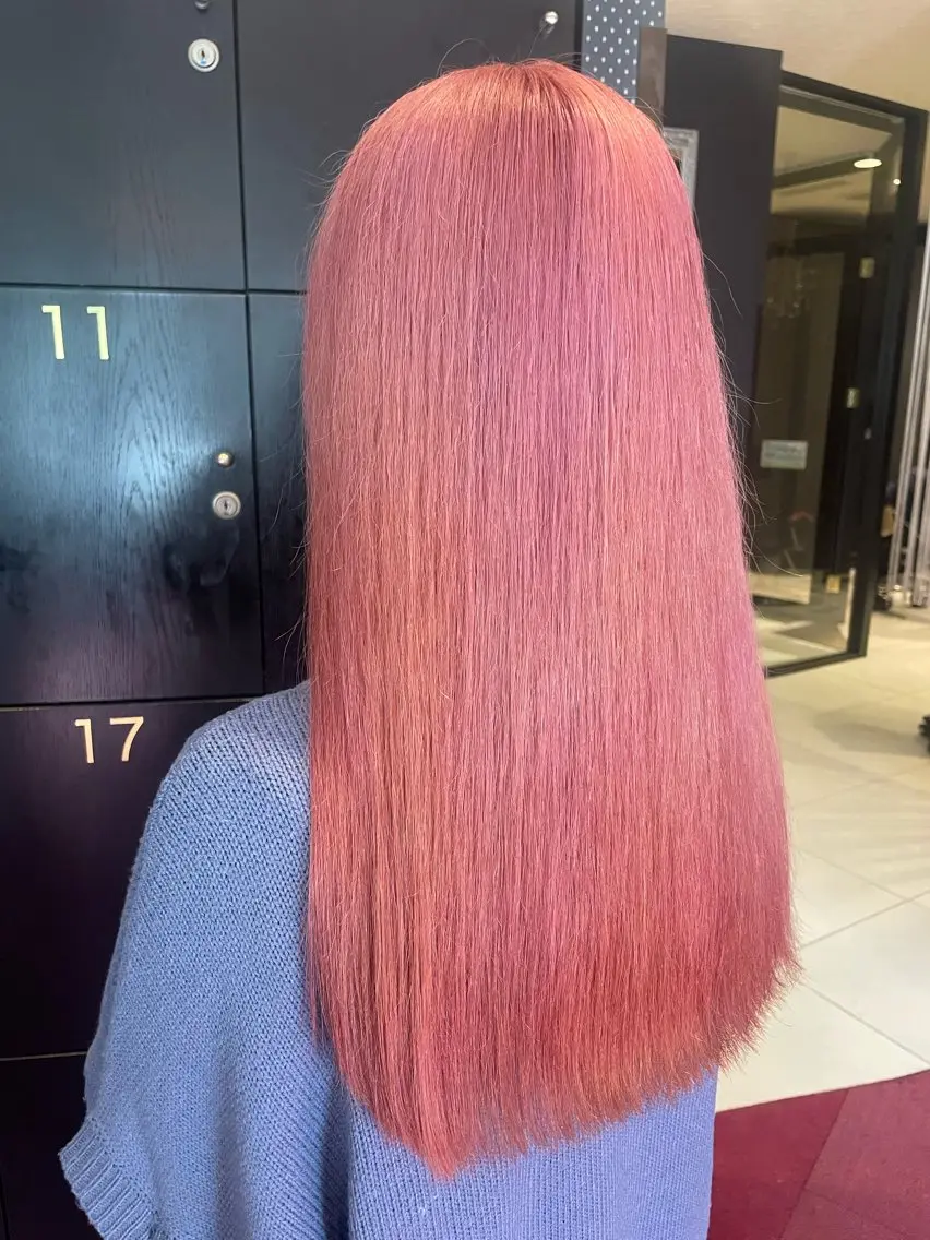 カラー 松葉 小春のヘアスタイル