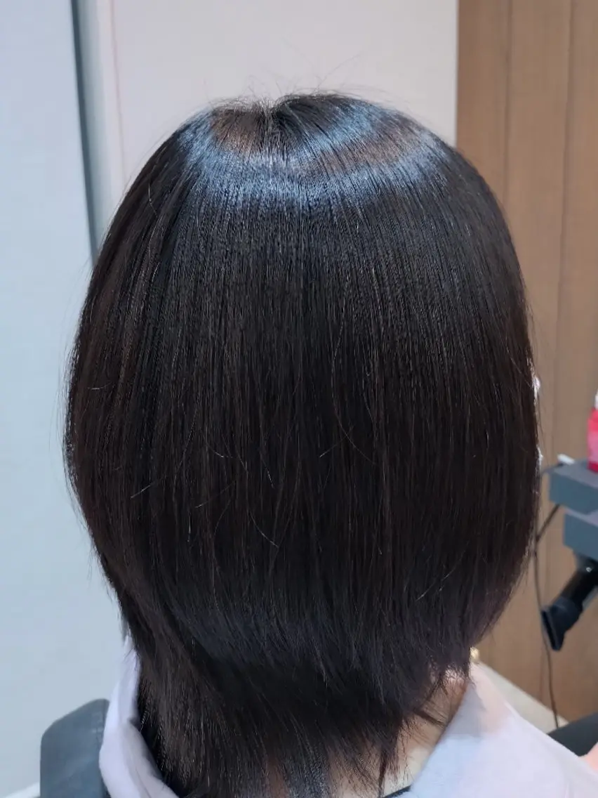 ミディアム 縮毛矯正 青木 大のヘアスタイル