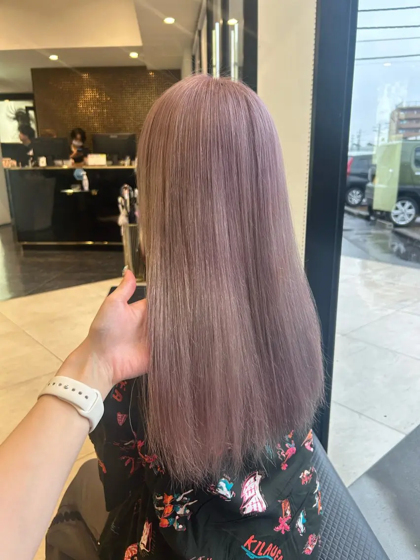セミロング カラー ベージュカラー ブリーチ ピンクカラー ピンクベージュ ヘアカラー トリートメント ishizuka toaのヘアスタイル