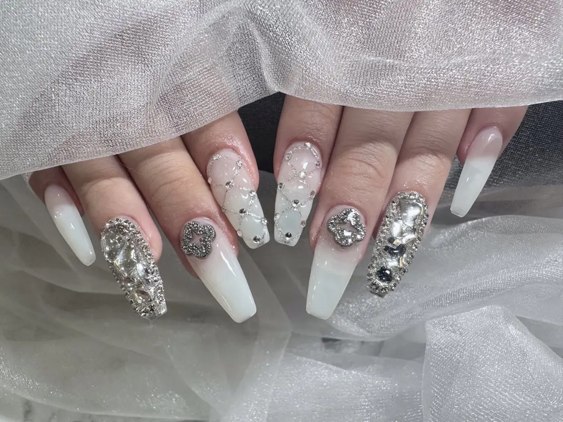ネイル 長さ出し 持ち込み Nail💅ANDY 当日予約⭕️難波すぐのネイルデザイン