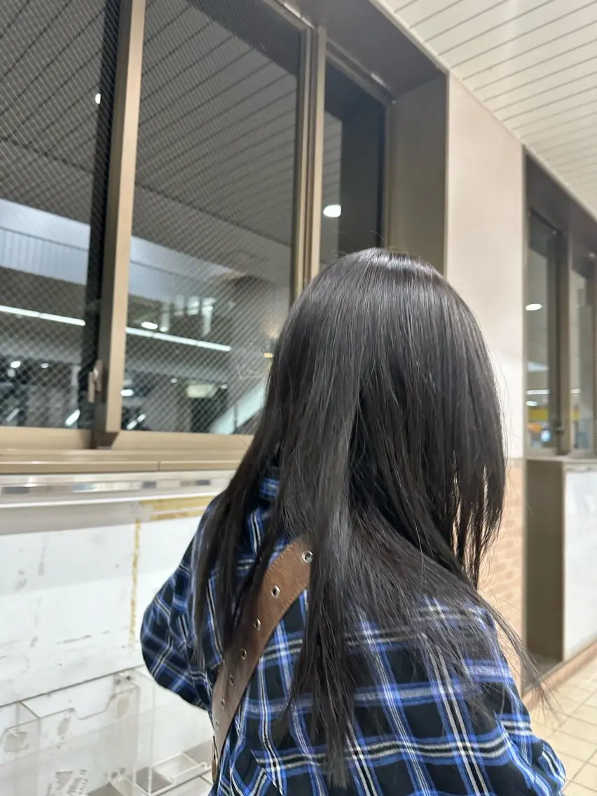 ロング カラー 透明感カラー 指田 あゆみのヘアスタイル
