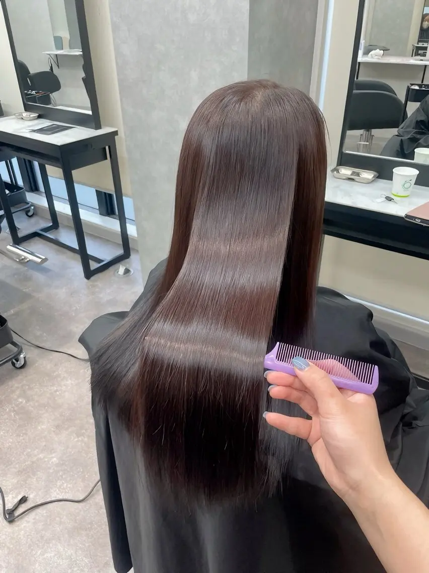 ロング カット ヘアカラー 縮毛矯正 gisel エリナのヘアスタイル