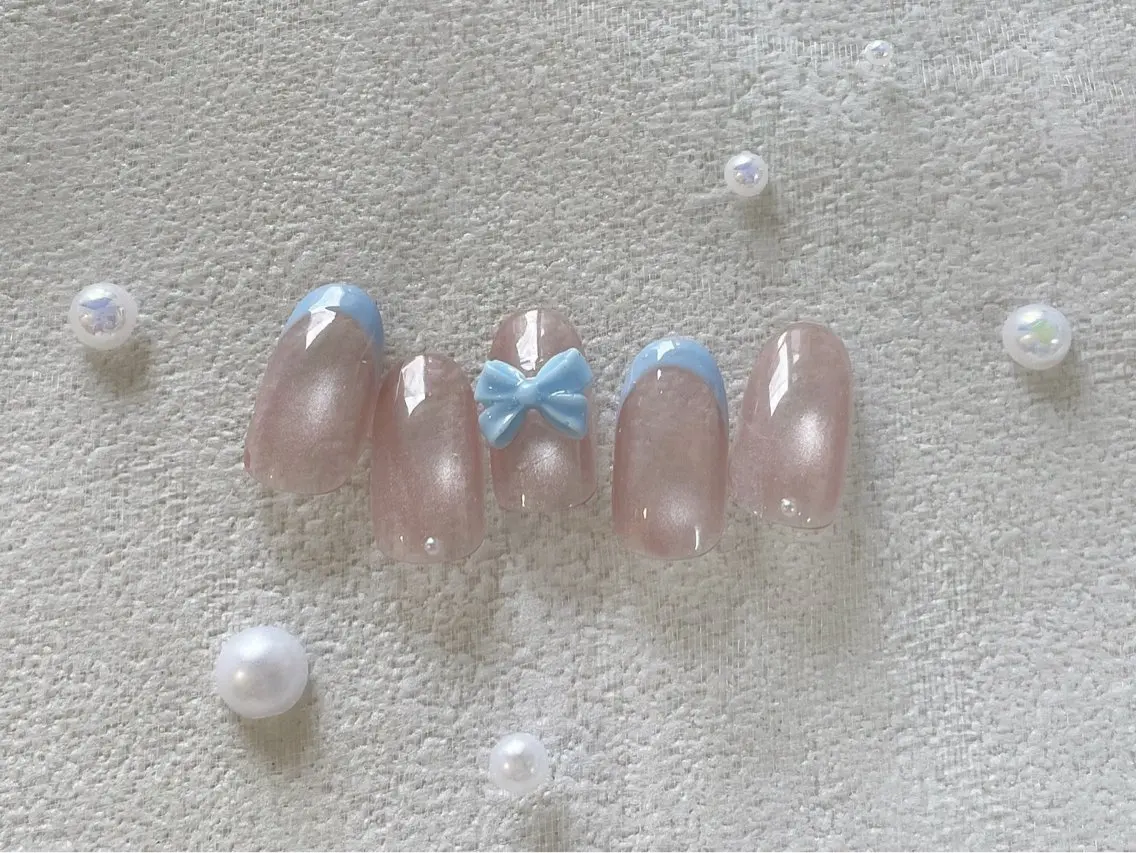 ネイル オーロラネイル ブルー フットネイル フレンチネイル ジェルネイル kiki nail たまプラーザのネイルデザイン