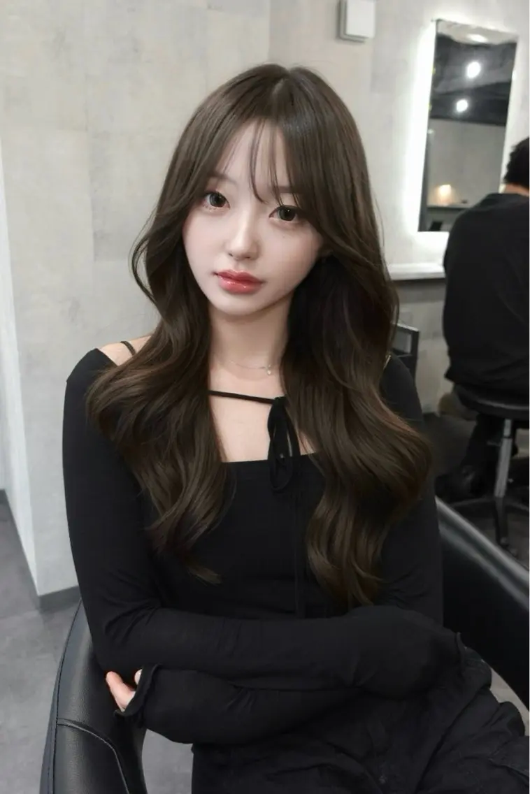 ロング 🦋韓国ヘア💙 ハイトーンRUNAのヘアスタイル