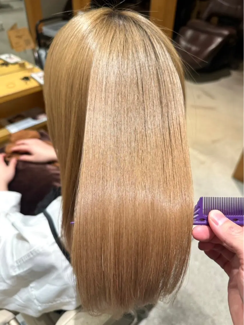 ロング ブリーチモデル募集中 冨田のヘアスタイル