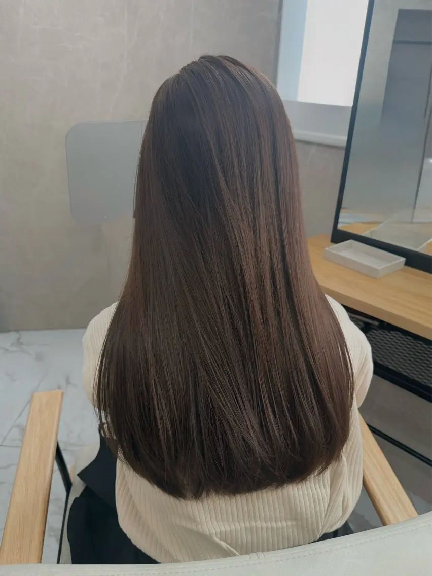 ミディアム ヘアカラー トリートメント 透明感カラー NAN AMI グレージュのヘアスタイル