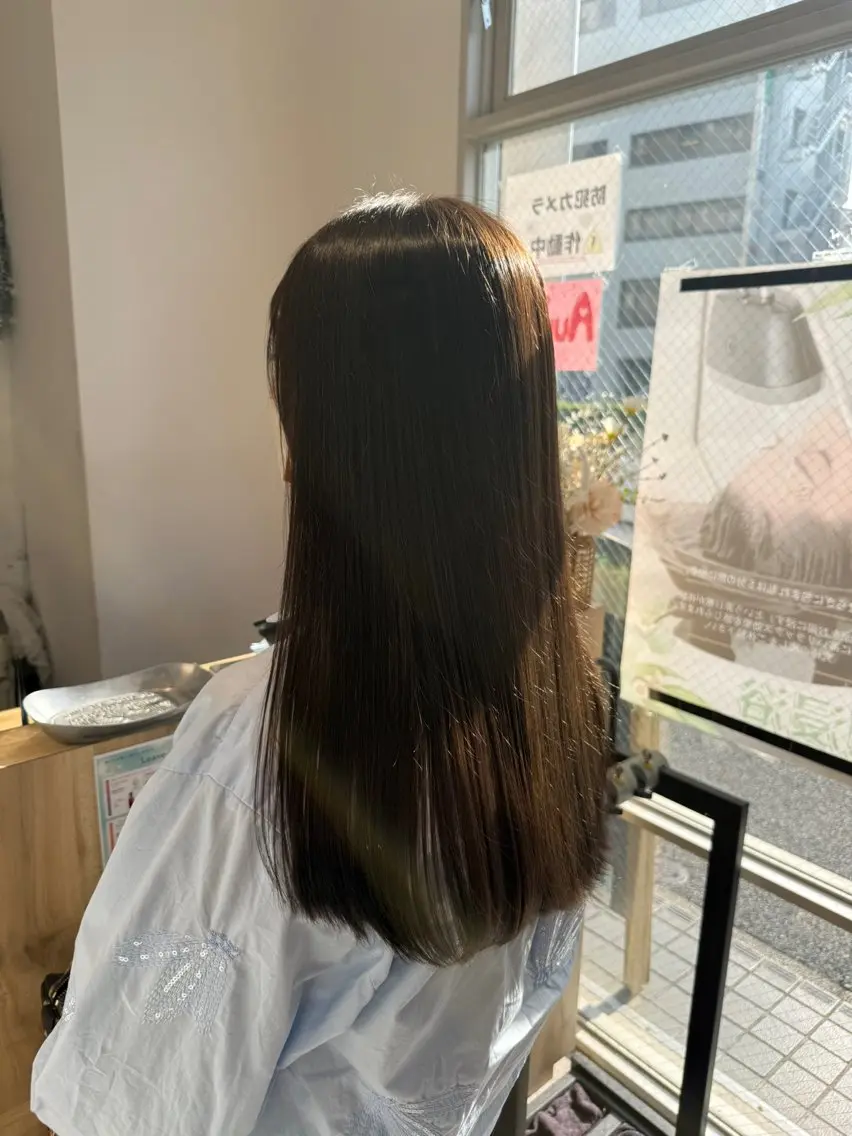 カラー アッシュ アッシュブラウン ブラウンカラー ヘアカラー トリートメント ヘアセット 脇 幸枝のヘアスタイル