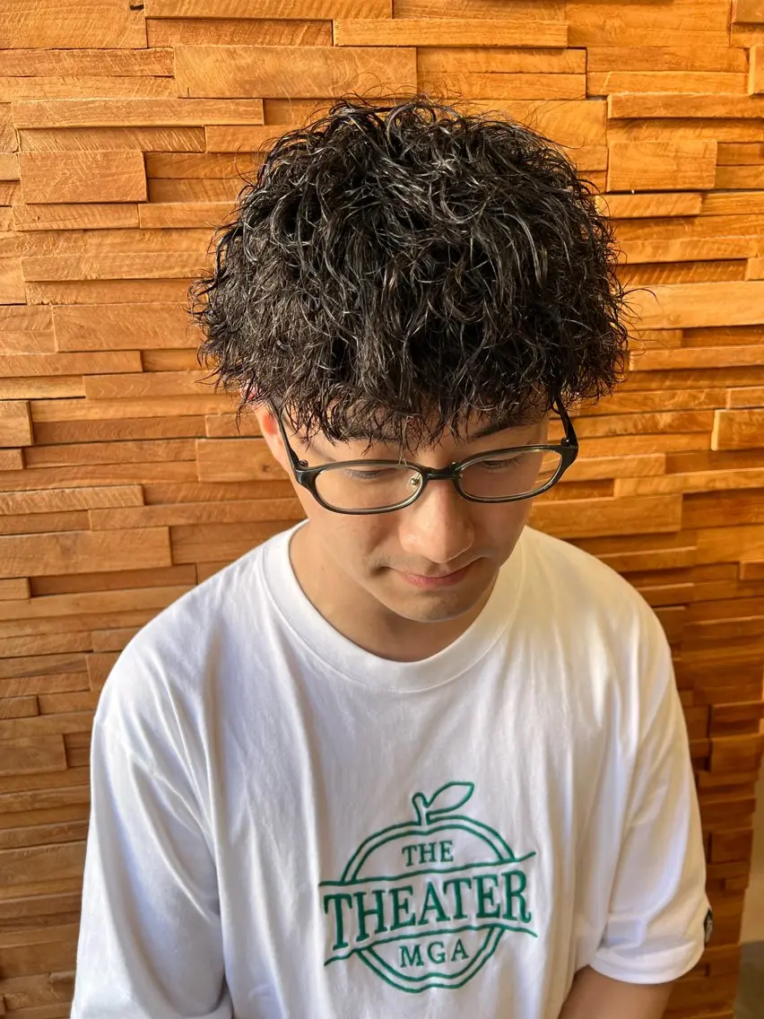パーマ カット パーマ 透明感・艶感 小坂隼斗のヘアスタイル