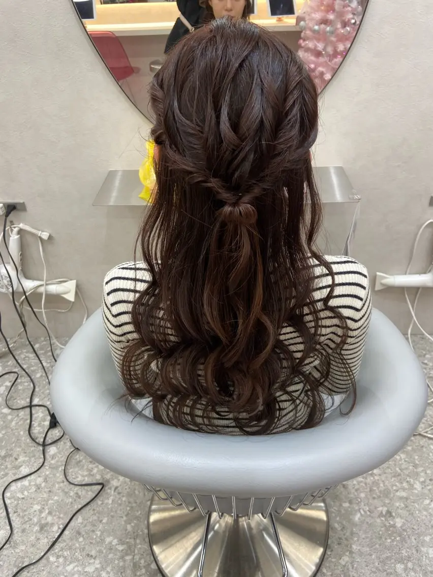 ロング ヘアアレンジ ハーフアップ ヘアセット 新宿/韓国ヘア 中明度カラー/かやのヘアスタイル