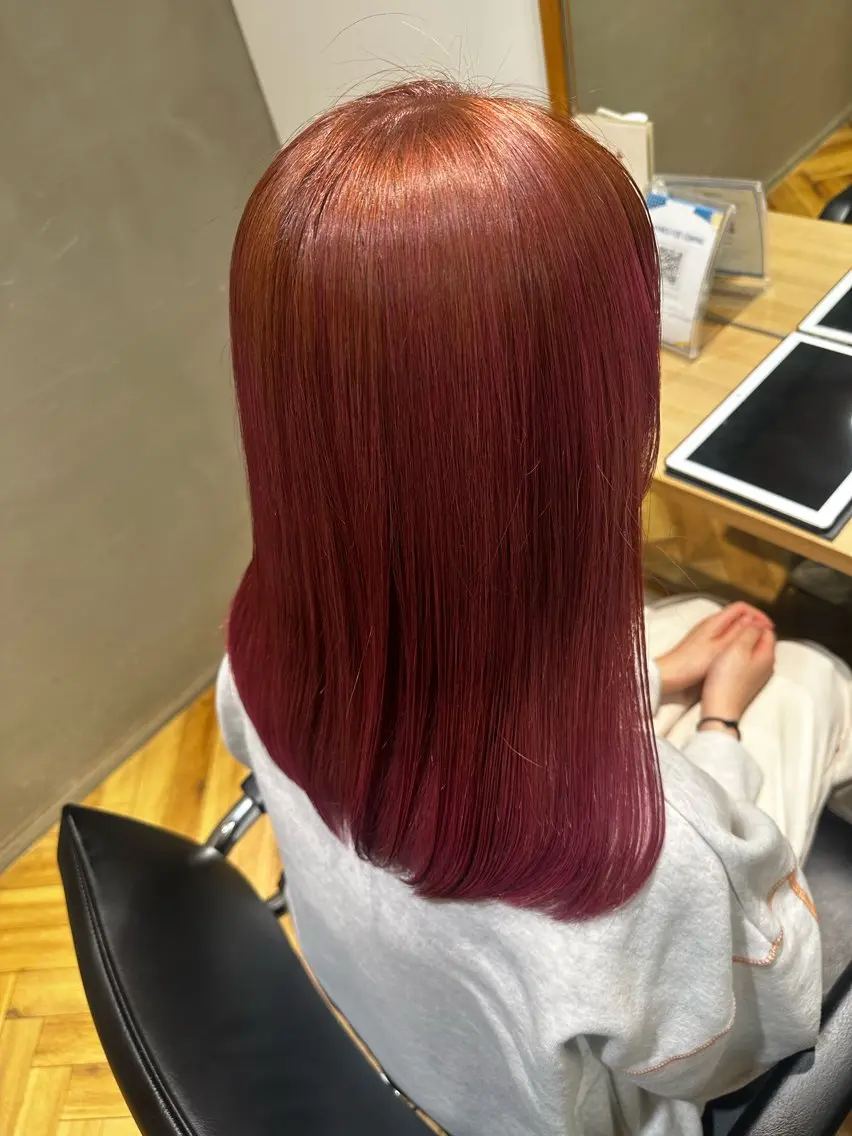 ロング カラー ピンクカラー 織田 ゆみのヘアスタイル
