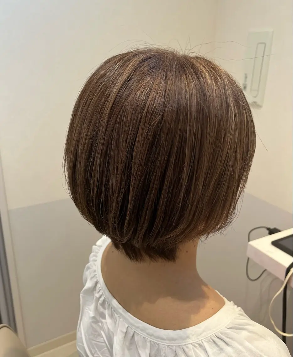ショート ハイライト 似合わせカット ショートヘア Eleanor枚方店 越海舞のヘアスタイル