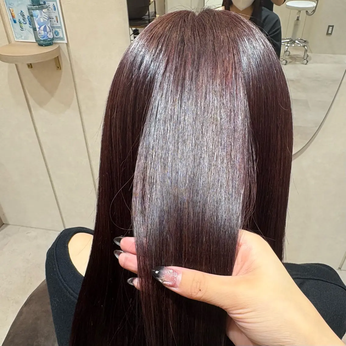 ロング ‎yuni すず‎𖤐 ̖́-‬のヘアスタイル