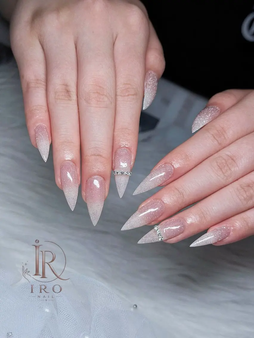 ネイル ハンドネイル IRO Nail Studioのネイルデザイン
