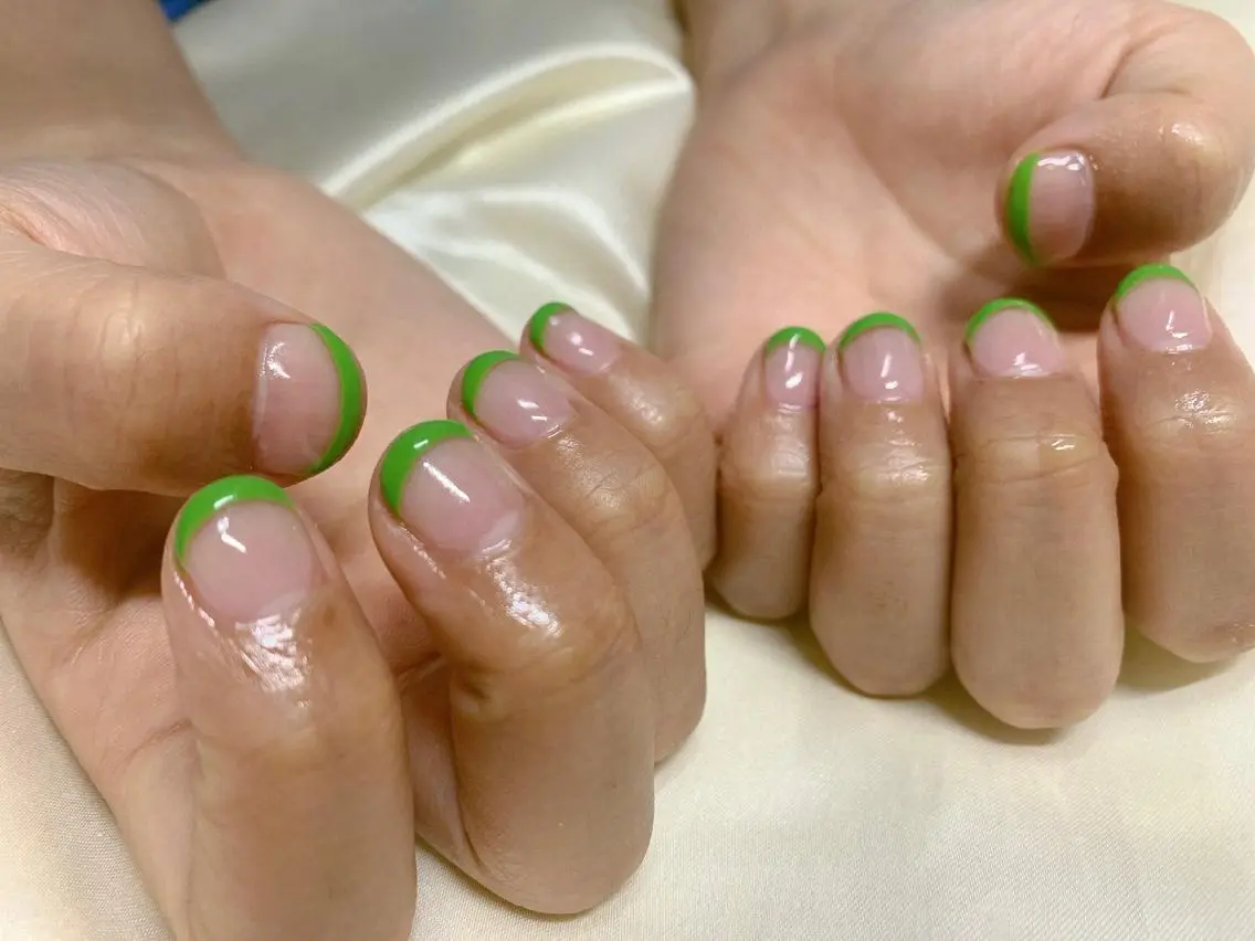 ネイル フレンチネイル mogunail &blowのネイルデザイン