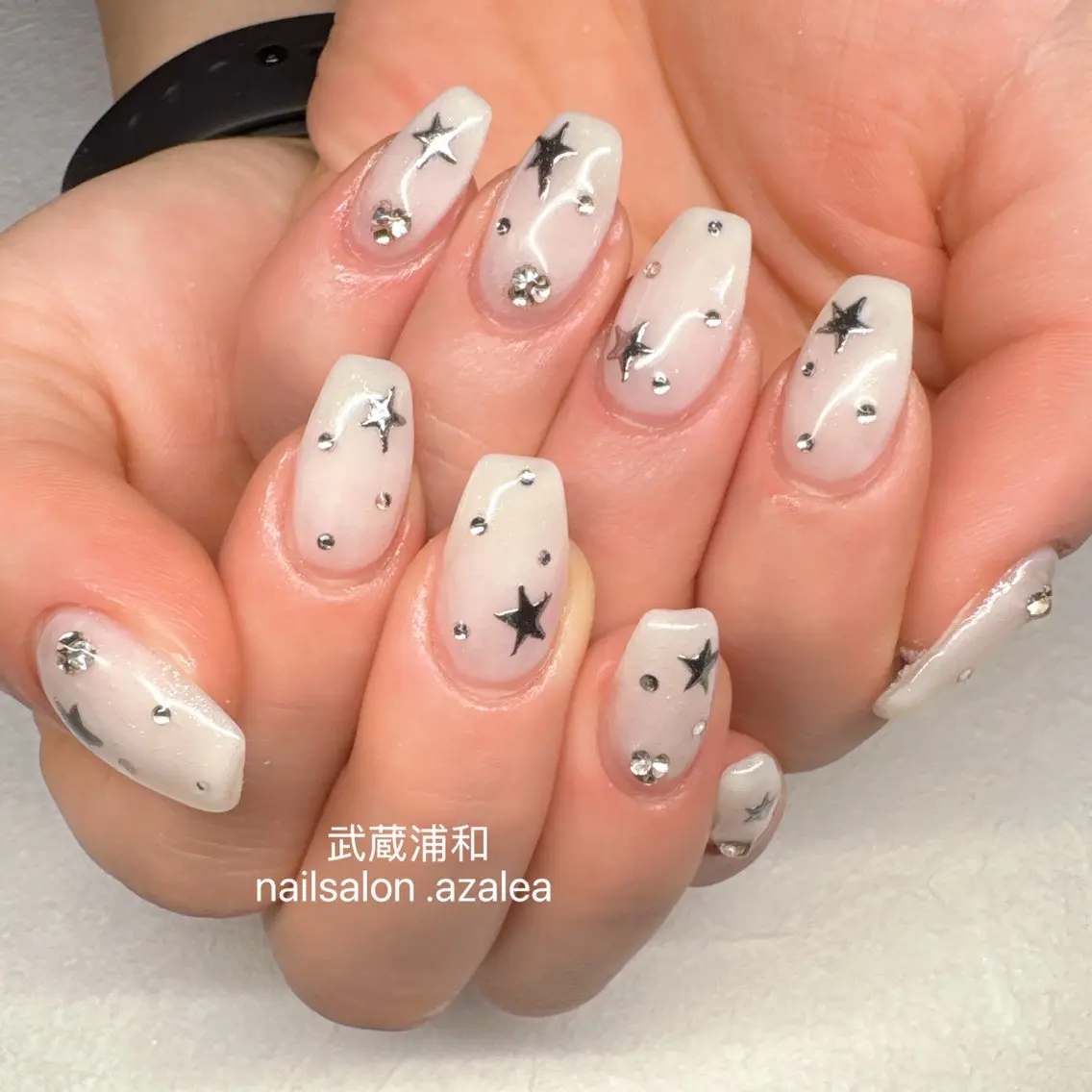 ネイル ハンドネイル R inのネイルデザイン