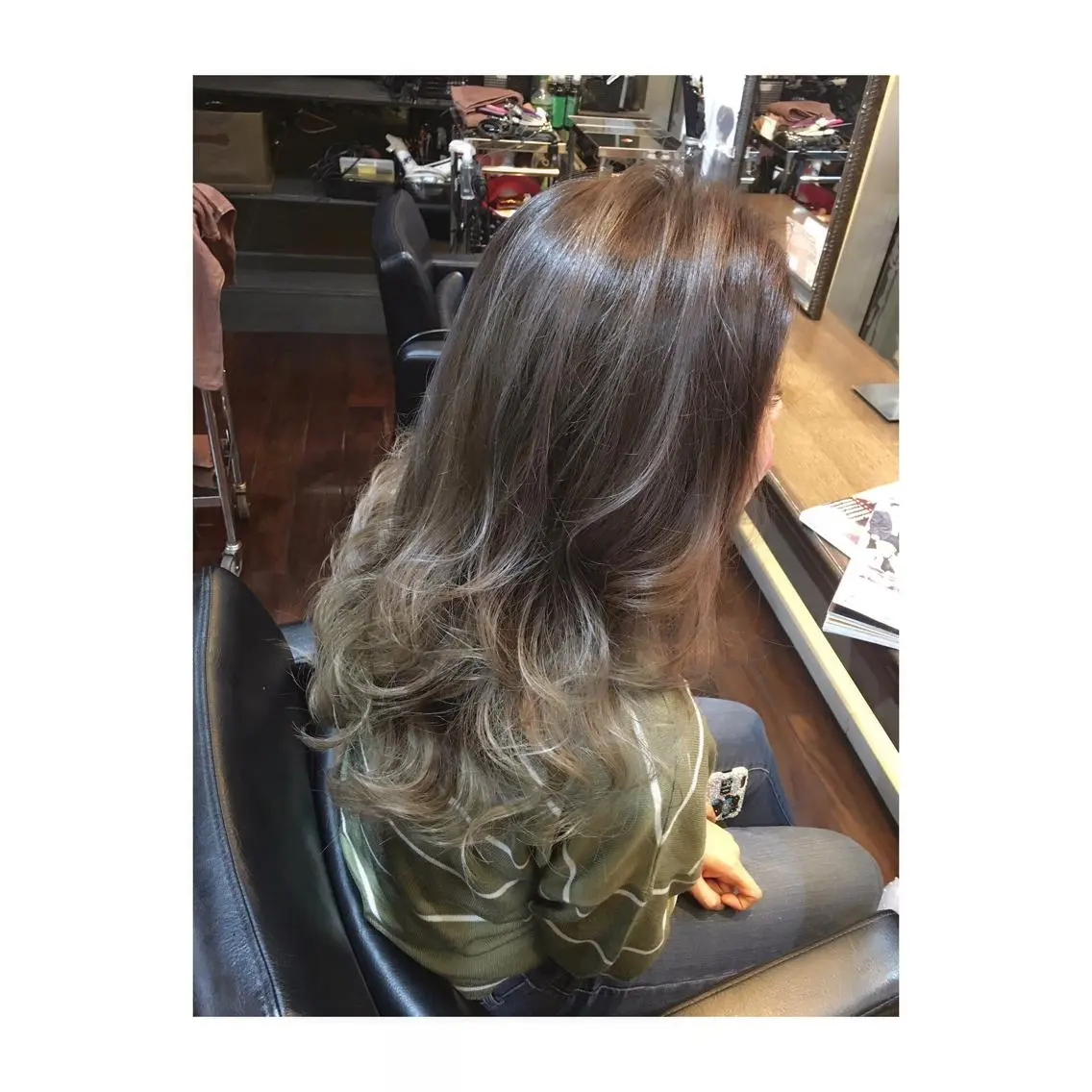 ショート ミディアム セミロング ロング カラー ハイライトカラー ハイライト カット ヘアカラー トリートメント 吉本 yoshimotoのヘアスタイル