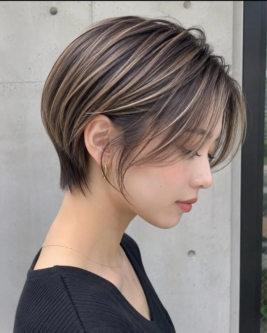 ショート くびれヘア ハイライト ショートヘア カット ヘアカラー 田中 巧のヘアスタイル
