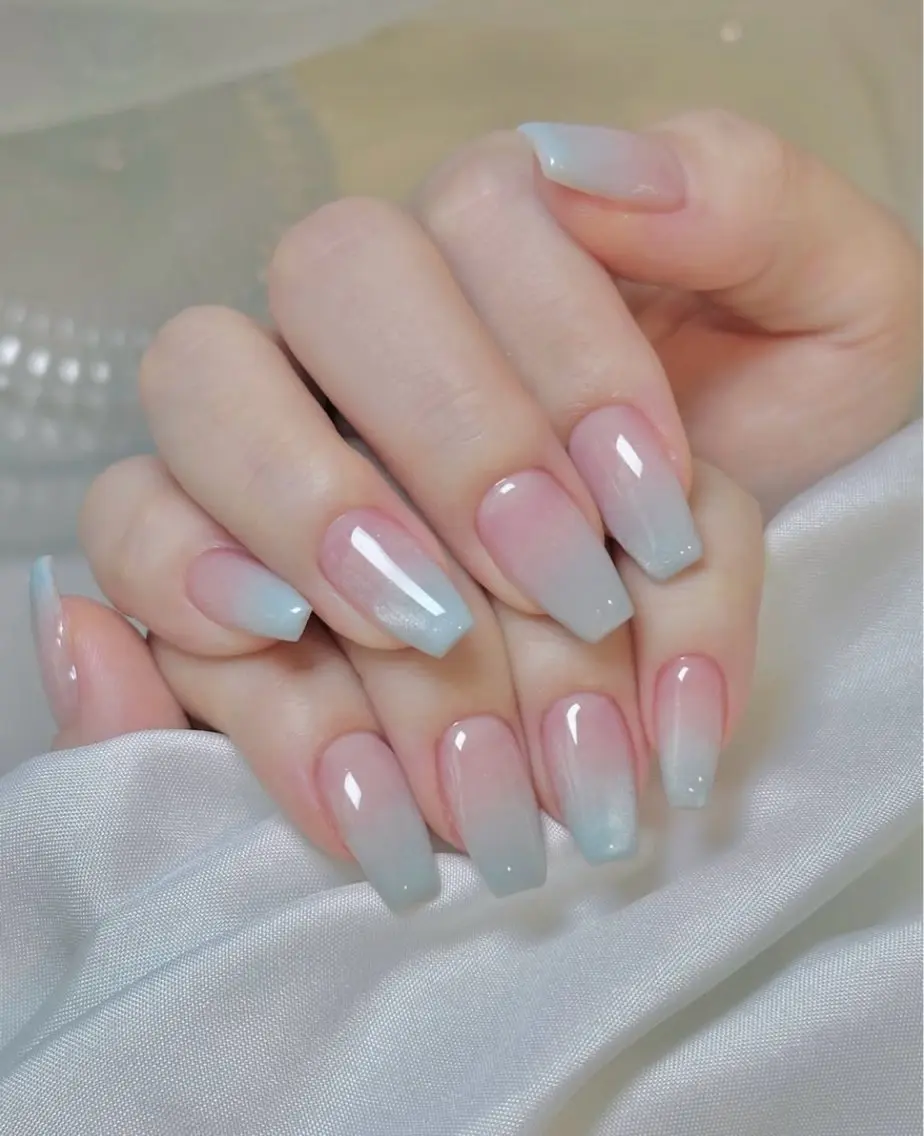ネイル グラデーション ハンドネイル JISOO ANA.CHUOのネイルデザイン