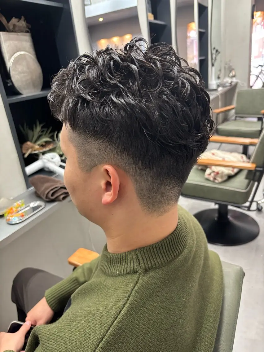 ショート パーマ メンズ カット パーマ nico麻生　長谷川 裕月のヘアスタイル