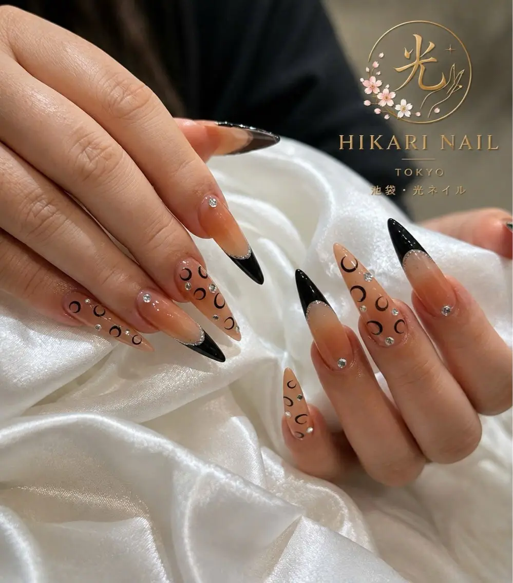 ネイル チークネイル 長さ出し フレンチネイル ガーリー ハロウィン ハンドネイル HikariNail Ikebukuroのネイルデザイン