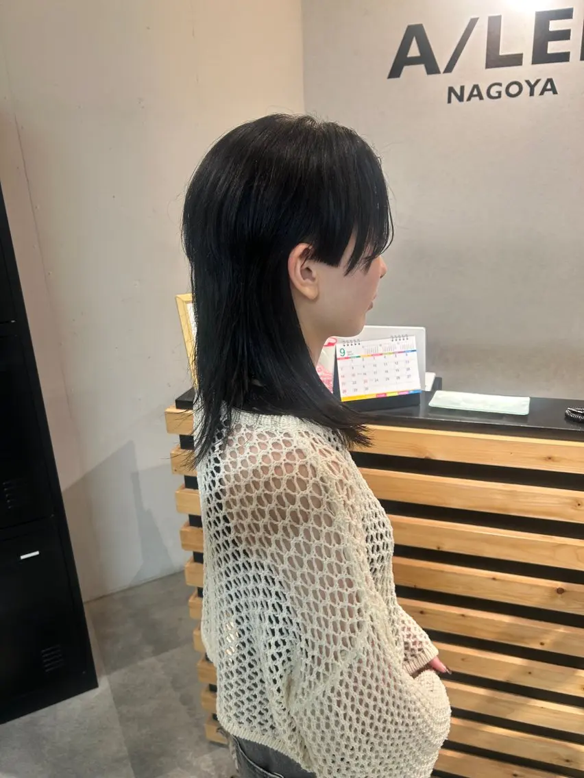ミディアム ウルフカット カット ウルフカット レイヤーカット上柿のヘアスタイル