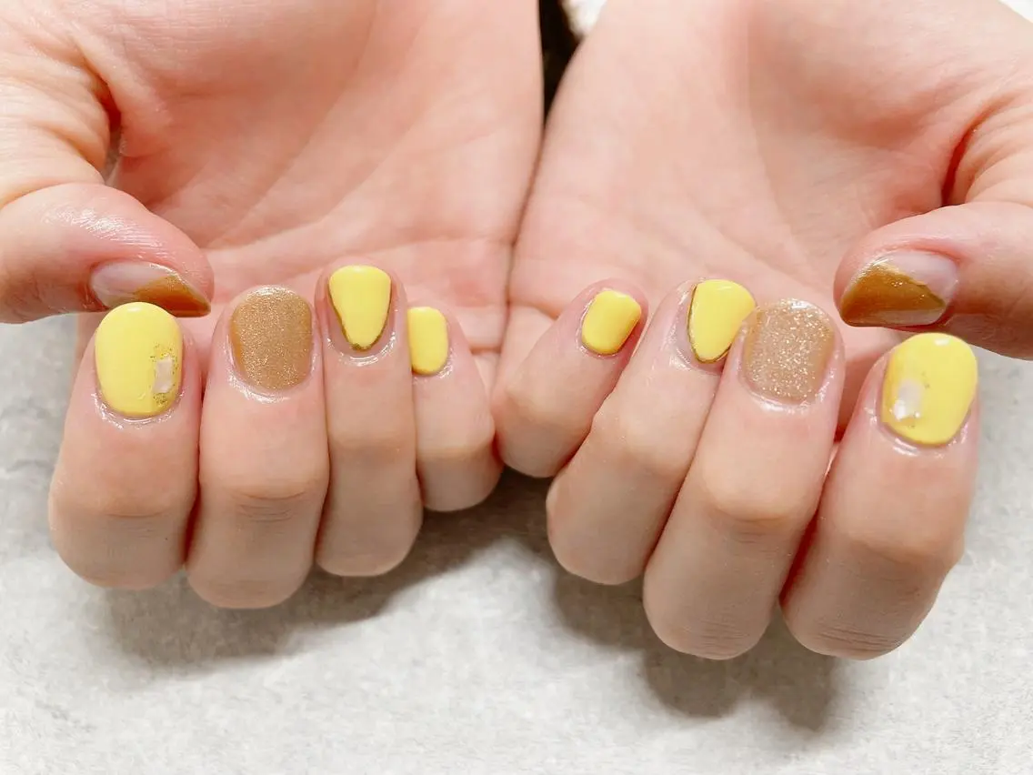 ネイル オーロラネイル フラワーネイル フットネイル フレンチネイル ジェルネイル mogunail &blowのネイルデザイン