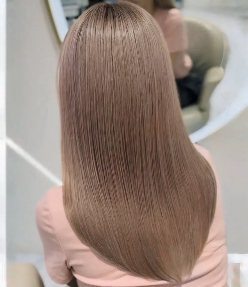 セミロング カラー カット ヘアカラー 大内 優介のヘアスタイル