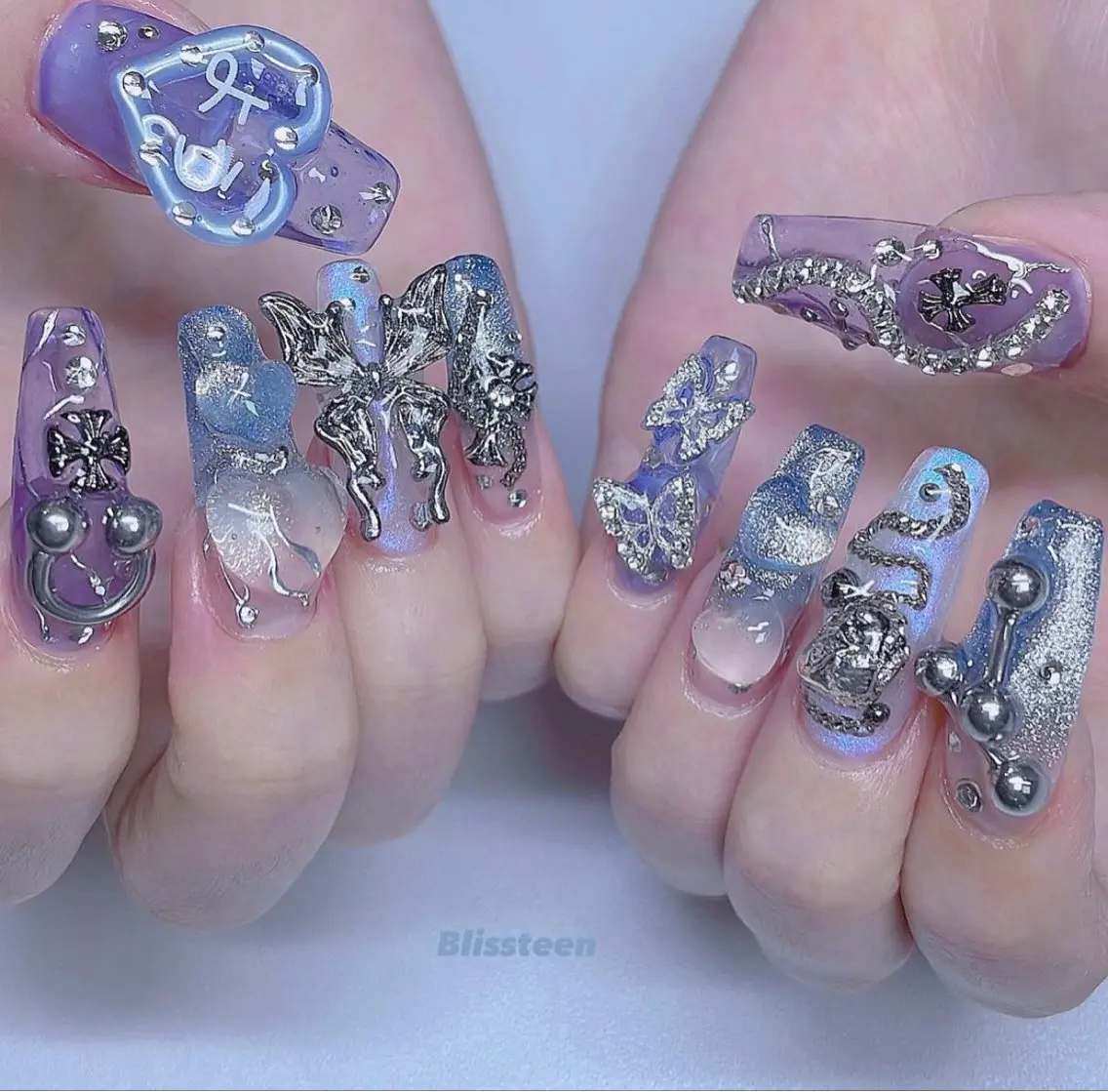 ネイル ハロウィン マグネットネイル ミラーネイル ピンク ネイルチップ Lee Nailsのネイルデザイン