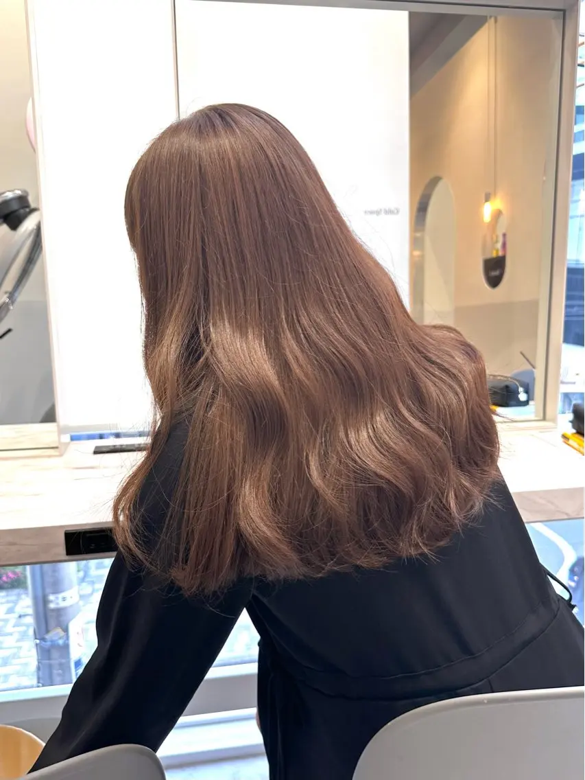 ロング カラー ベージュカラー ブリーチ ダブルカラー ブリーチなしカラー ヘアカラー トリートメント 矢野 晃平のヘアスタイル