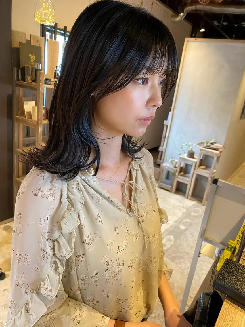 LoE(ロエ)阪口 杏瞳のヘアスタイル