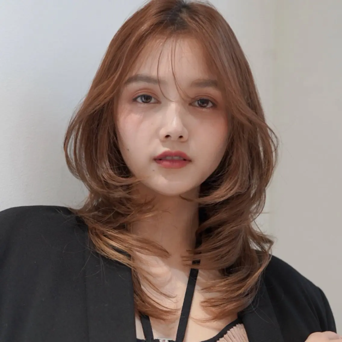 ミディアム カラー ベージュカラー ブリーチ 透明感カラー グレージュ ブリーチなしカラー カット ヘアカラー トリートメント レイヤー/ブリーチ ♥️【木坂 桃歌】のヘアスタイル
