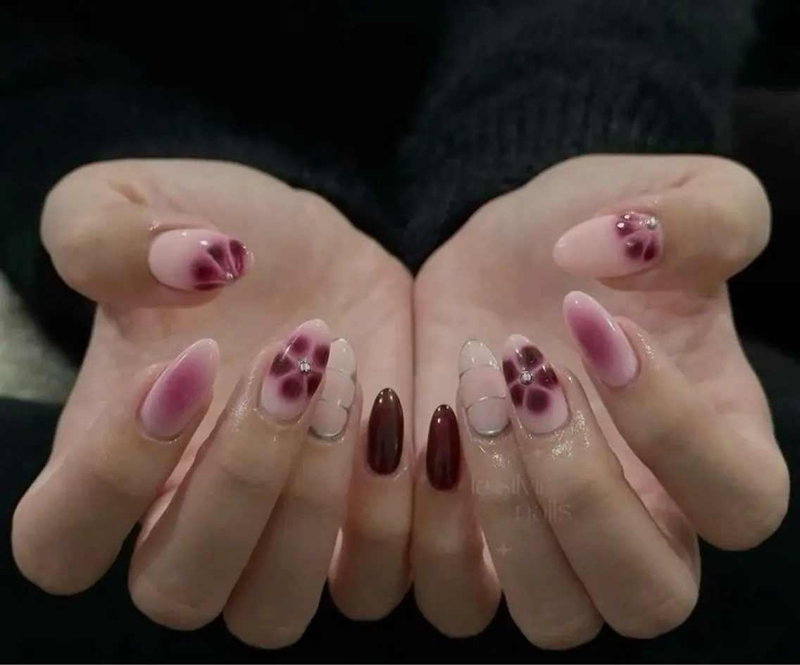 ネイル AURA NAIL 🌟鶴見店のネイルデザイン