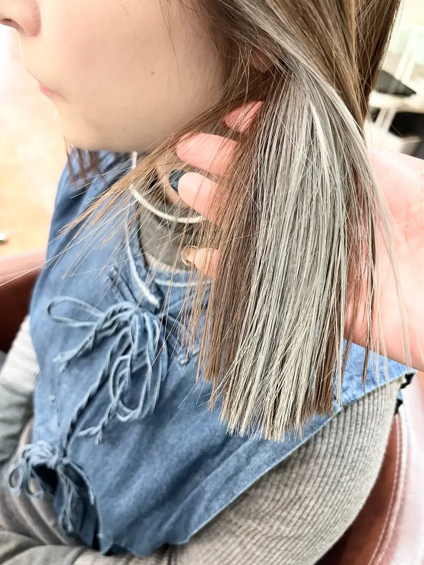 ミディアム カラー 🩷当日予約も大歓迎 🩷のヘアスタイル