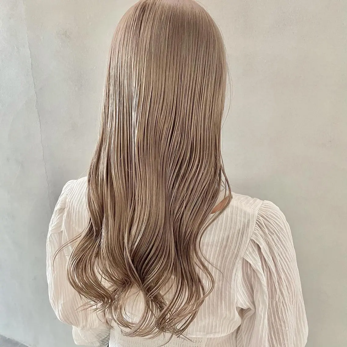 ロング カラー ベージュカラー ヘアカラー トリートメント ✨MiL✨ ✨心斎橋✨のヘアスタイル