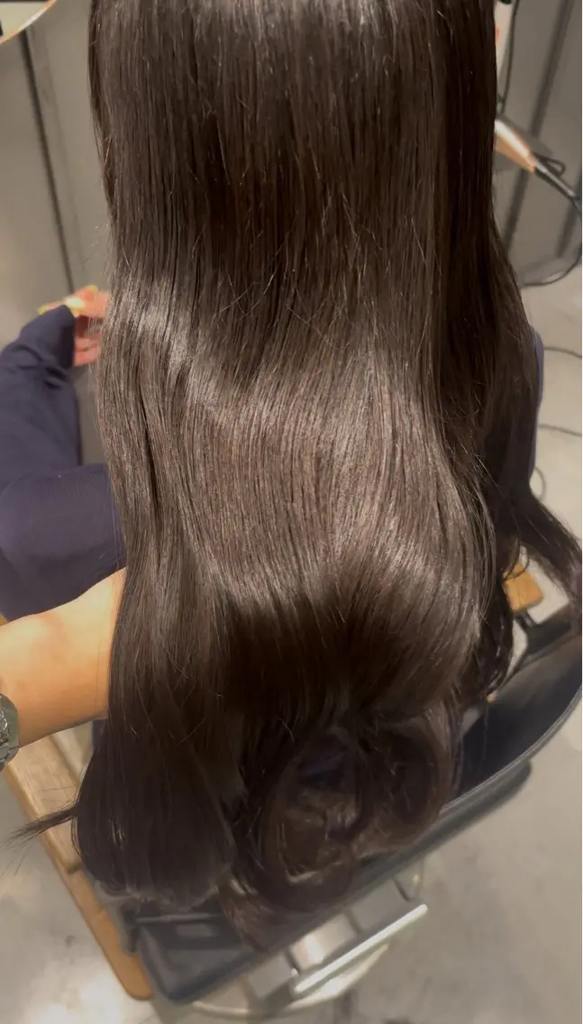 カラー ヘアカラー 🐈‍⬛JUMI /透明感カラー/🩶のヘアスタイル