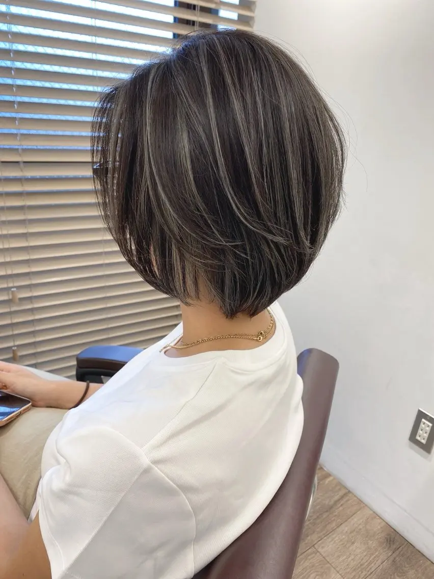 ショート カラー ヘアカラー トリートメント ハイライト⭐️上野 高広のヘアスタイル