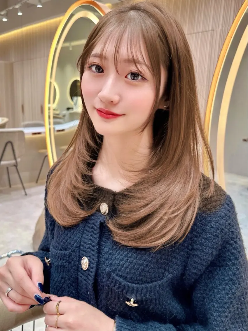 セミロング カット ヘアカラー トリートメント 縮毛矯正✨🫧 レイヤー川村利幸のヘアスタイル