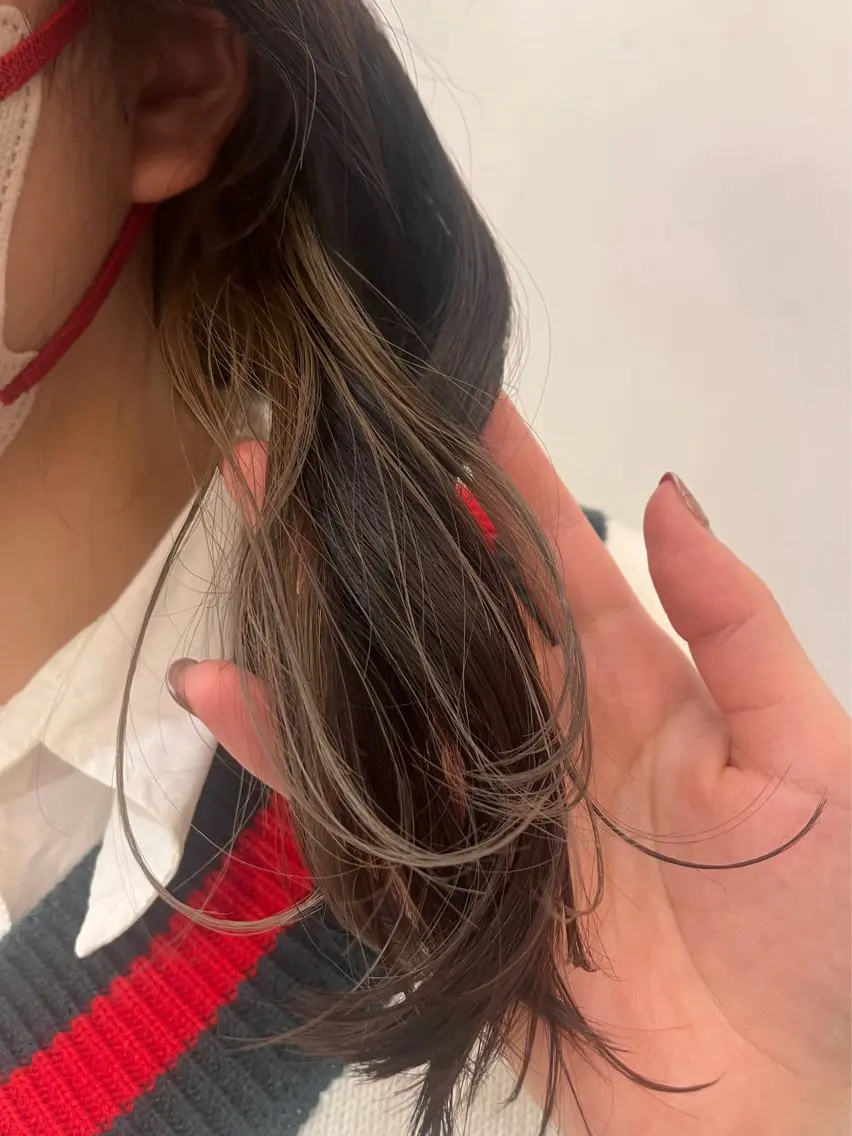ミディアム カラー ベージュカラー ブリーチ イヤリングカラー インナーカラー ヘアカラー 🌸銀座No.1パー マ🌸いでいあやのヘアスタイル