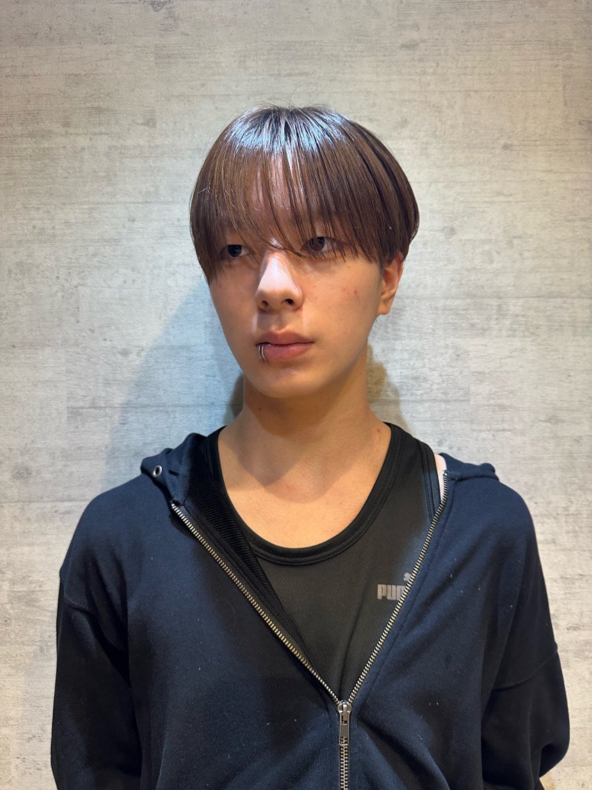 ショート メンズ カット ヘアカラー 横地 凌のヘアスタイル