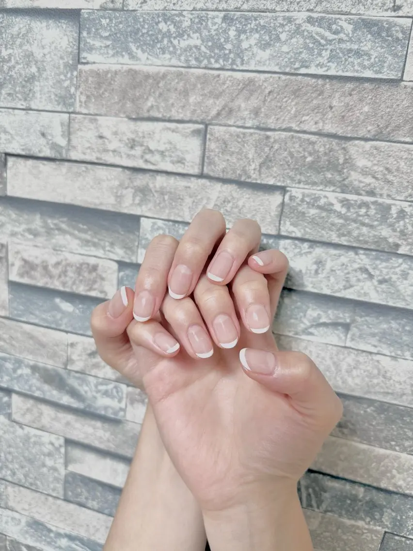 【オフなし】フレンチネイルの写真