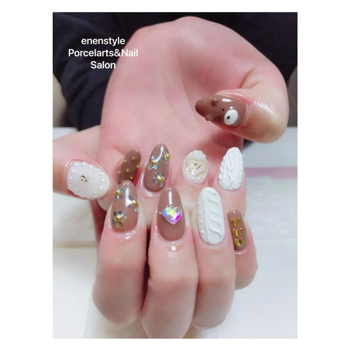ミディアム ネイル ハンドネイル 🐾enen style 🐾のネイルデザイン