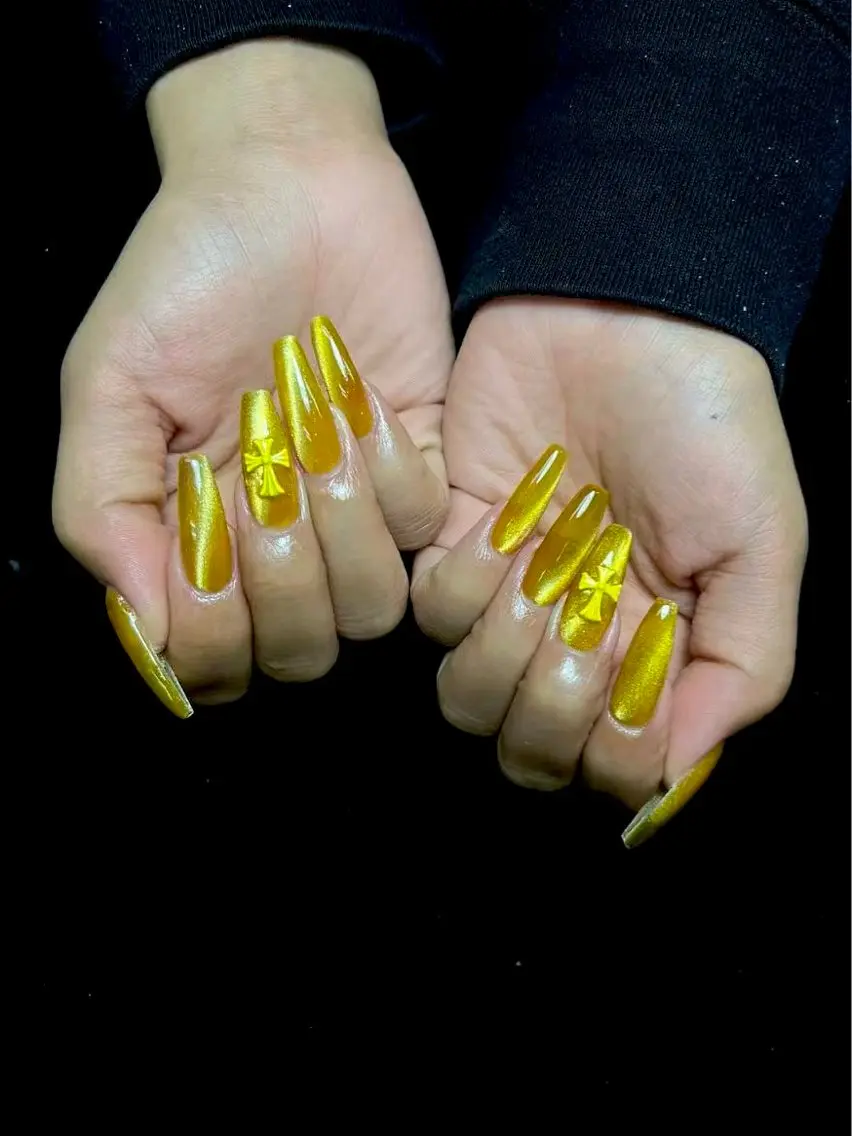 ネイル ハンドネイル ハンドケア ongles chicのネイルデザイン