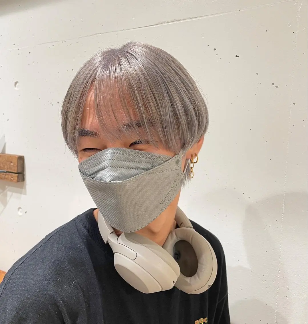 ショート カラー メンズ メンズブリーチ メンズハイトーン ブリーチ ケアブリーチ ハイトーンカラー カット ヘアカラー トリートメント 小山功陽 /メンズスタイルのヘアスタイル
