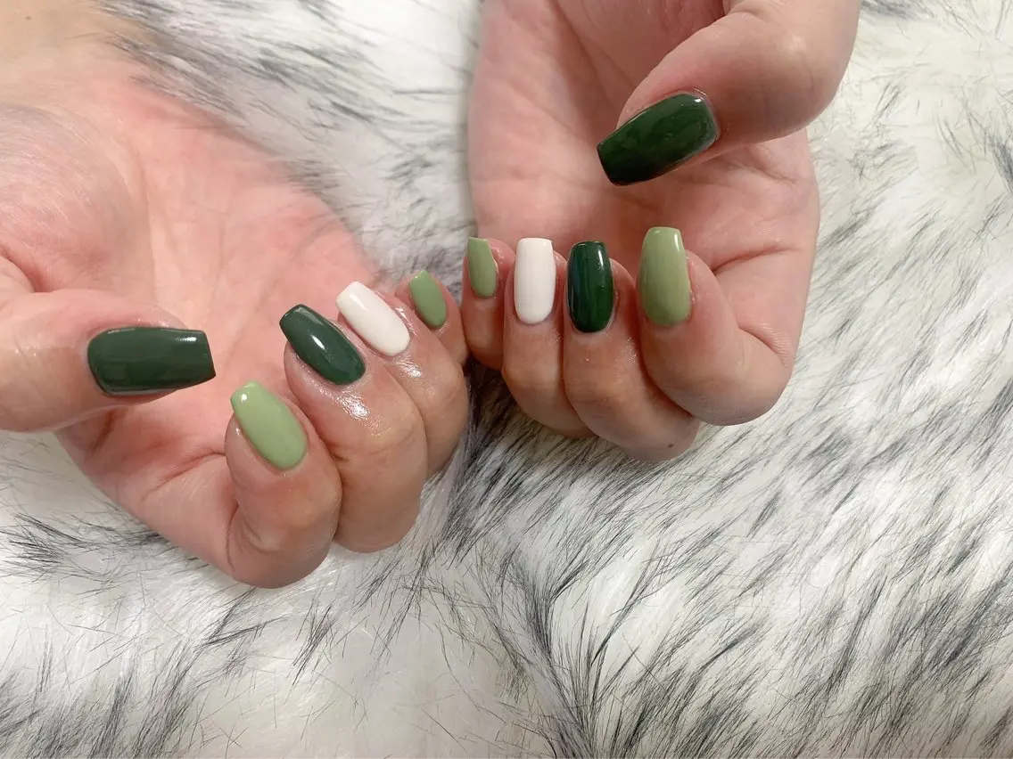 ネイル オーロラネイル フットネイル フレンチネイル ジェルネイル 韓国ネイル mogunail &blowのネイルデザイン
