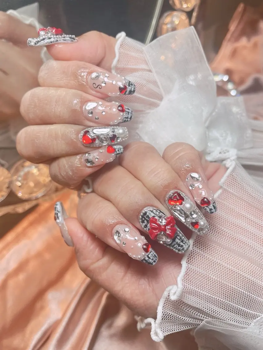 ネイル 24時まで❤︎韓国、 ワンホンネイルのネイルデザイン