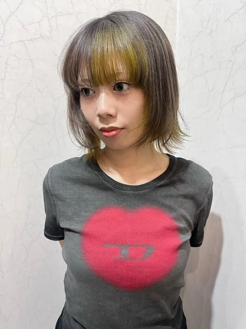 ショート カラー デザインカラー ヘアカラー niko RINKAのヘアスタイル