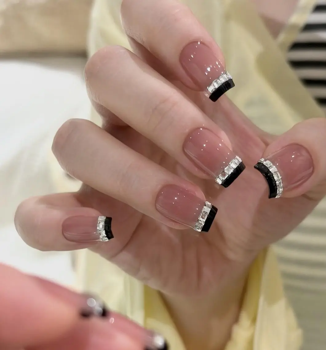 ネイル ハンドネイル Pure&Rich Nailのネイルデザイン